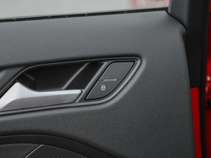 201830 Limousine 35 TFSIMȡ	 g