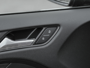 201830 Limousine 35 TFSIMȡ	 g