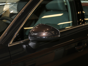 201830 Limousine 35 TFSIr ^