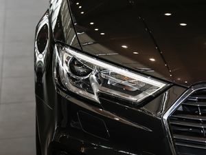 201830 Limousine 35 TFSIr (x)(ji)^