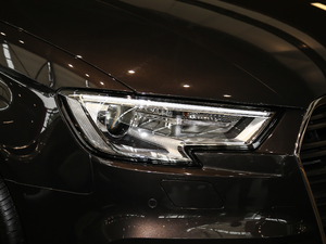 201830 Limousine 35 TFSIr (x)(ji)^