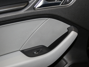 201830 Limousine 35 TFSIr g