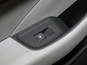 201830 Limousine 35 TFSIr g