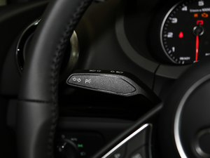 201830 Limousine 35 TFSIr п؅^