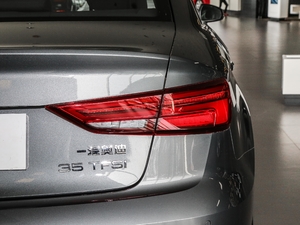 201830 Limousine 35 TFSI\(yn)(dng) β