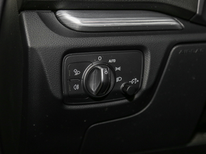 201830 Limousine 35 TFSI\ п؅^