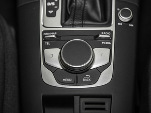 201830 Limousine 35 TFSI\ {