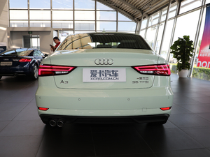 201830 Limousine 35 TFSIMȡ	 	