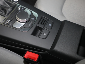 201830 Limousine 35 TFSIMȡ	 v܇Ƅ