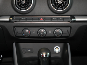 201830 Limousine 35 TFSIMȡ	 {{