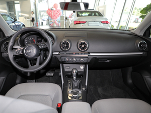 201830 Limousine 35 TFSIMȡ	 ȫ