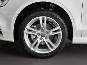 201830 Limousine 35 TFSIr(sh) ݆Ȧ