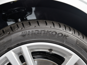 201830 Limousine 35 TFSIr(sh) ݆̥Ʒ