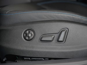 201830 Limousine 35 TFSIr {{