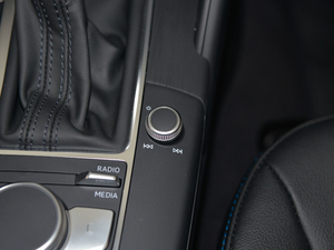 201830 Limousine 35 TFSIr {