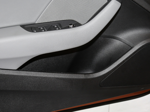 201830 Limousine 35 TFSIr ǰTg