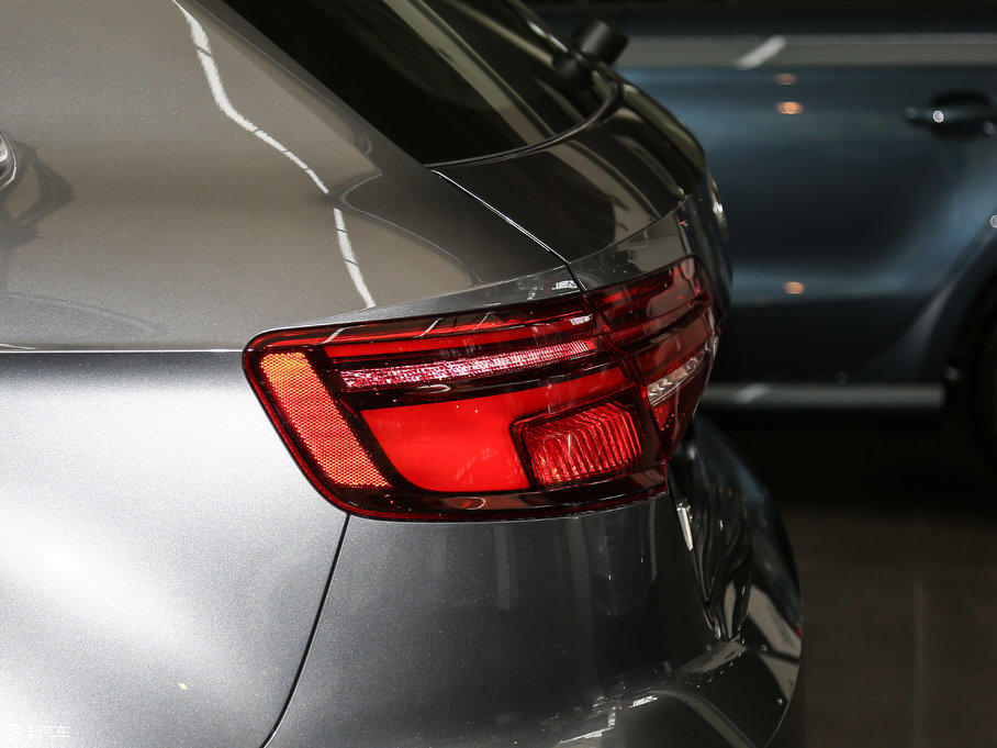 2018WA3 30 Sportback 35 TFSI\