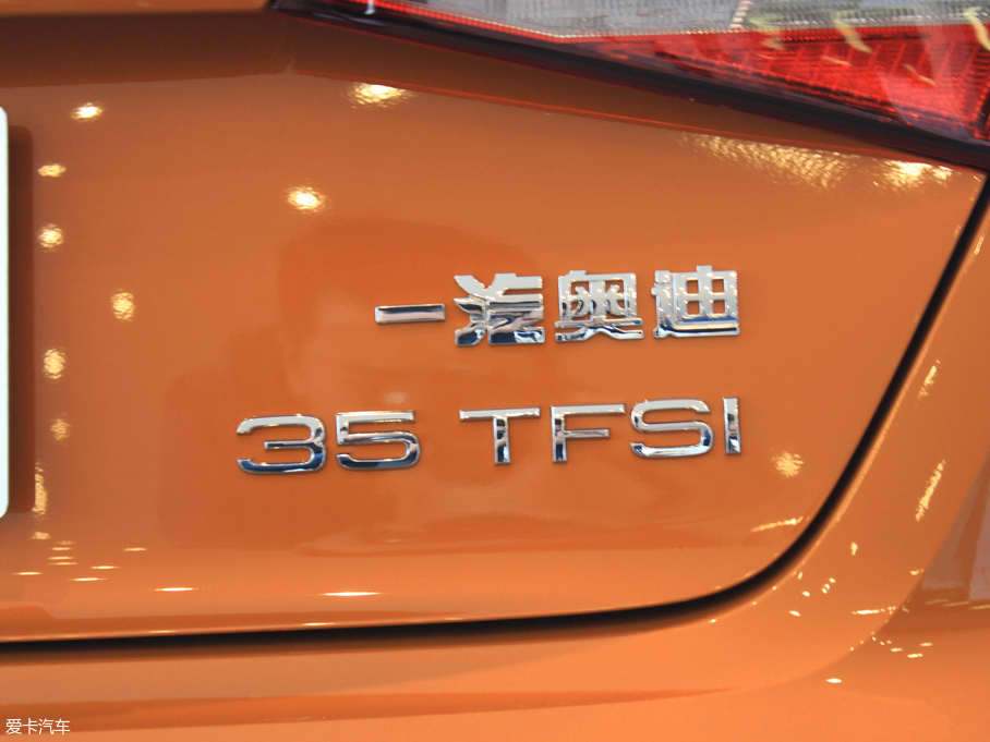 2018��W��A3 30����� Sportback 35 TFSI�r����