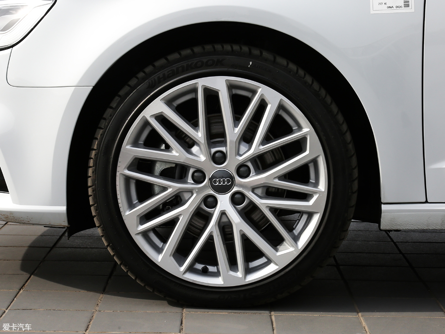 2018WA3 30 Sportback 40 TFSIL