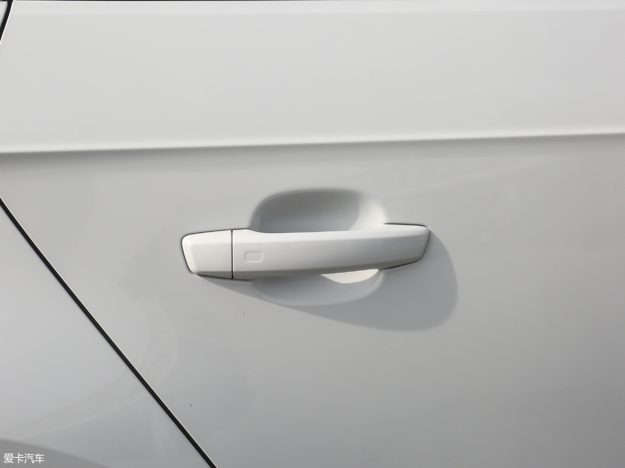 2018WA3 30 Sportback 40 TFSIL(fng)