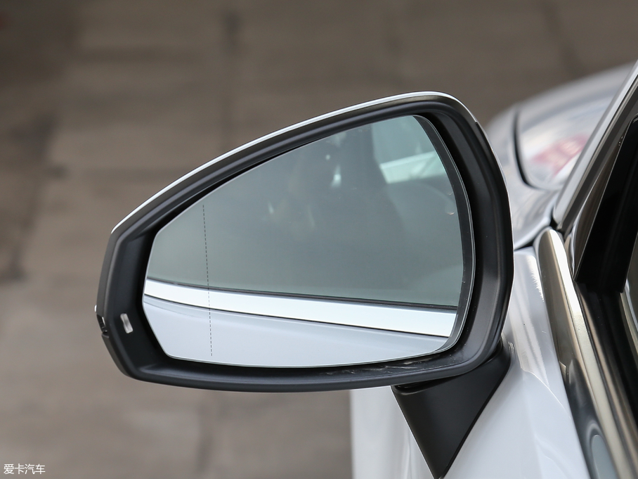 2018WA3 30 Sportback 40 TFSIL