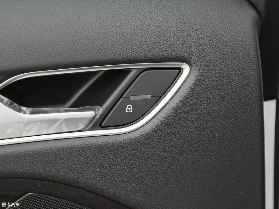 2018WA3 30 Sportback 40 TFSIL