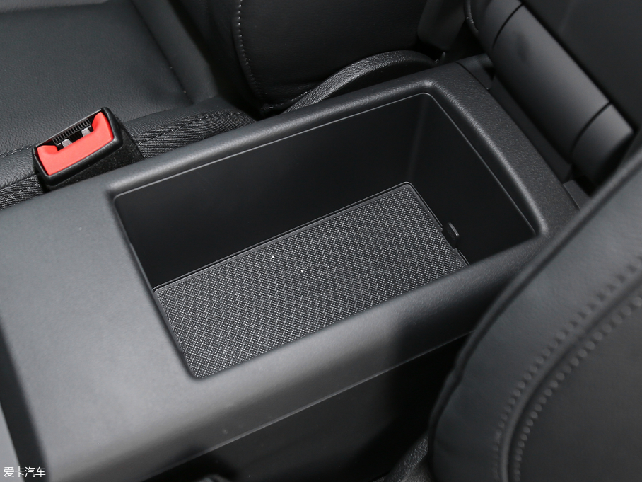 2018WA3 30 Sportback 40 TFSIL