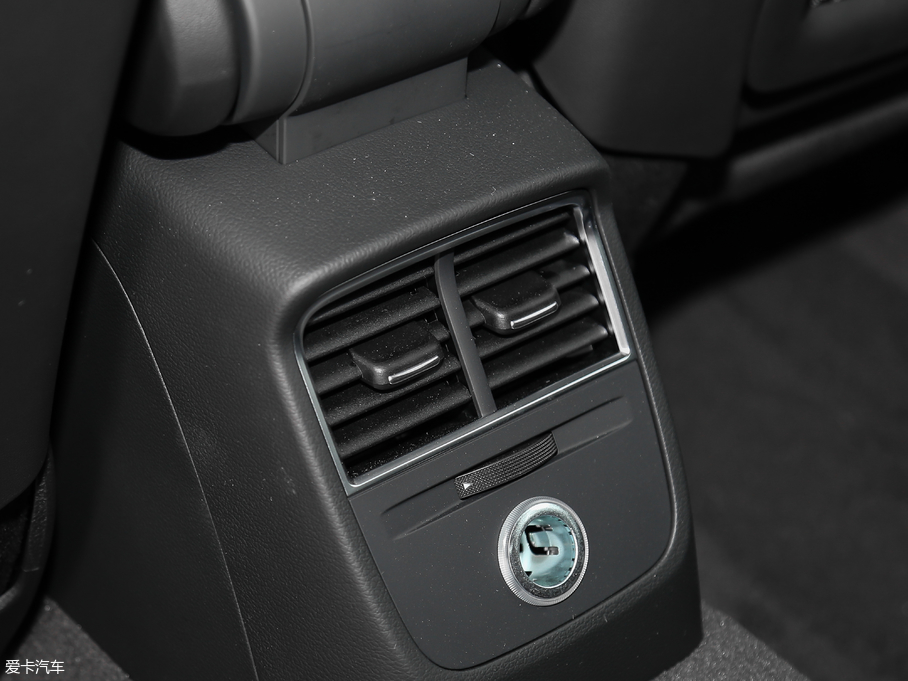 2018WA3 30 Sportback 40 TFSIL