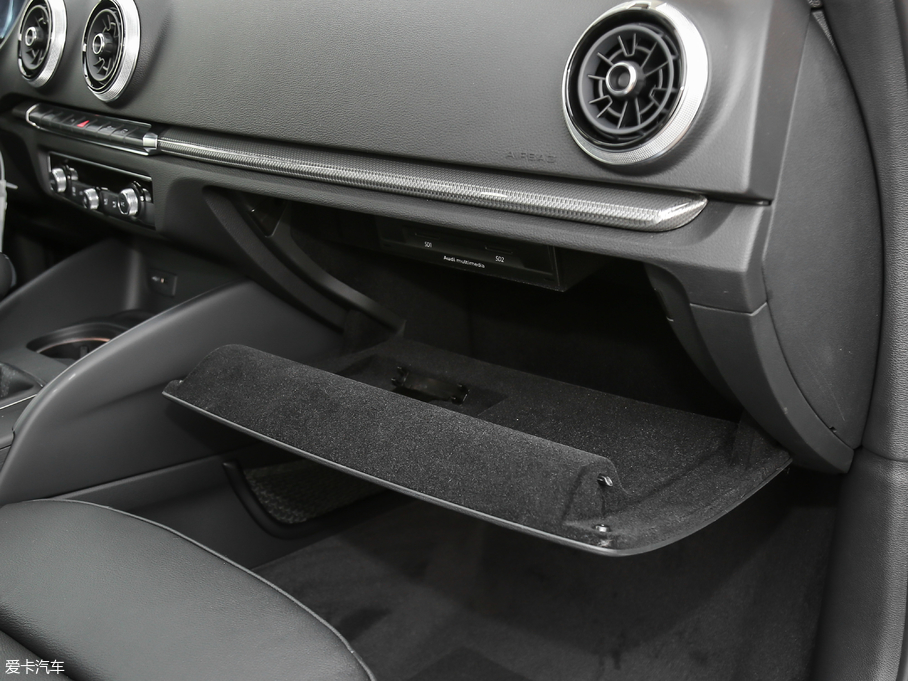 2018WA3 30 Sportback 40 TFSIL