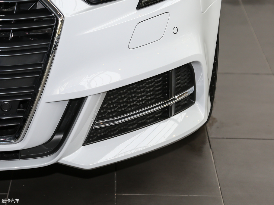 2018WA3 30 Sportback 40 TFSI\