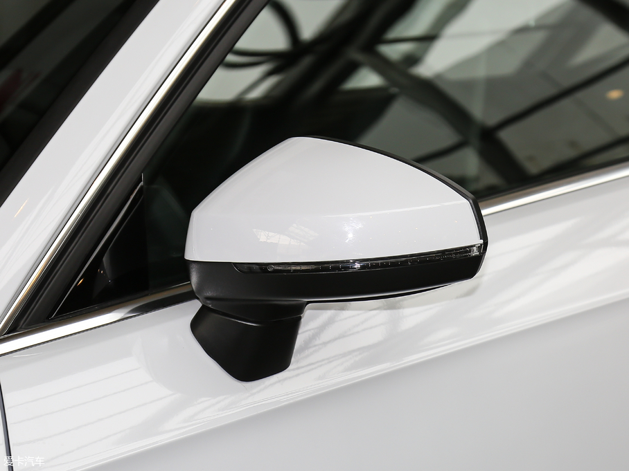 2018WA3 30 Sportback 40 TFSI\(yn)