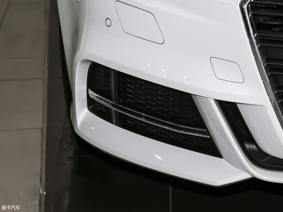 2018WA3 30 Sportback 40 TFSI\