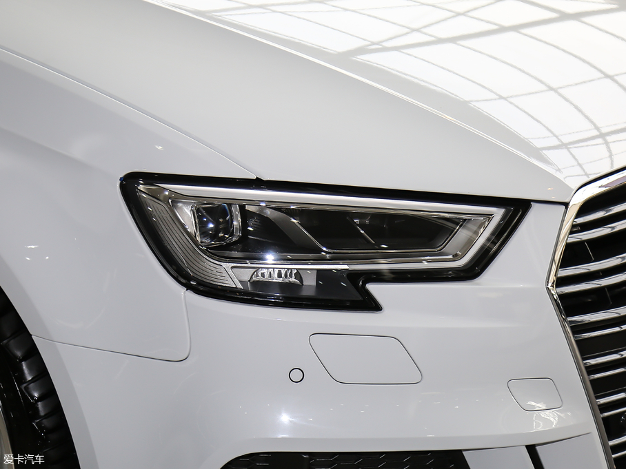 2018WA3 30 Sportback 40 TFSI\