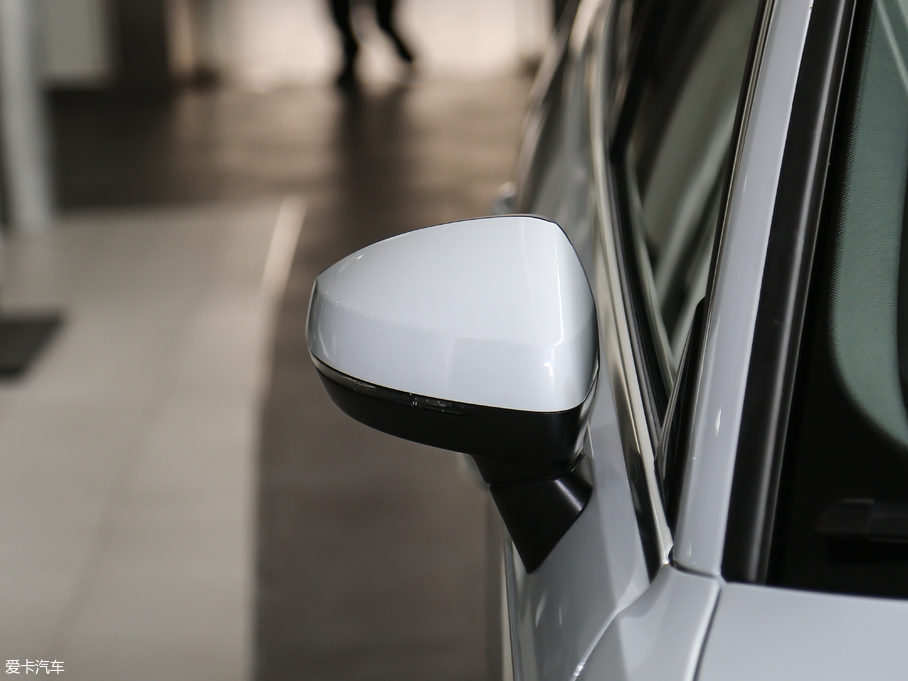 2018WA3 30 Sportback 40 TFSI\