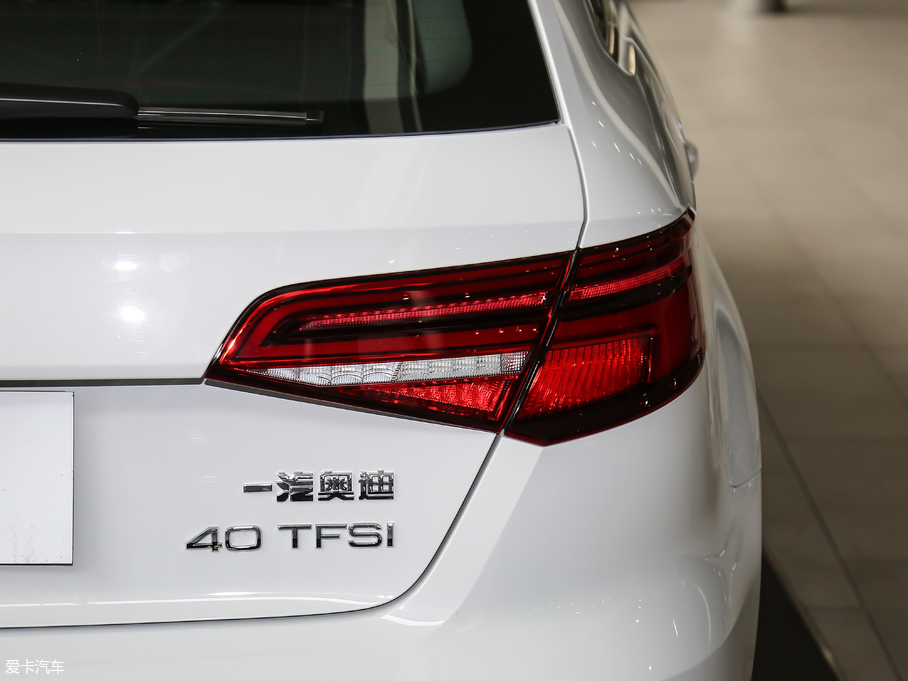 2018WA3 30 Sportback 40 TFSI\