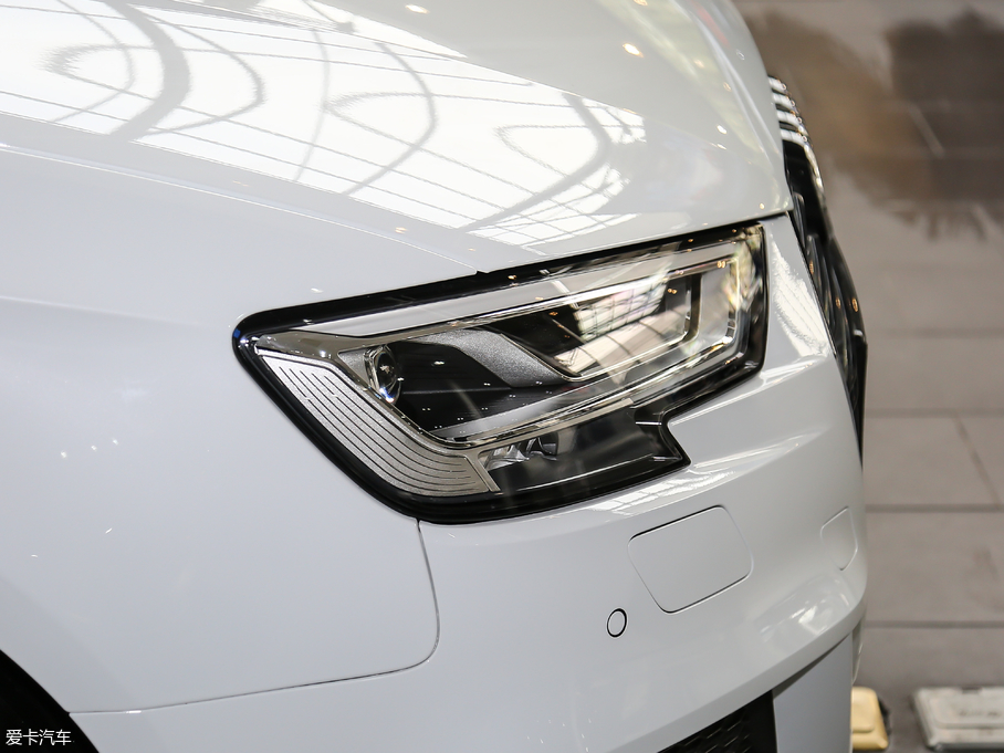 2018WA3 30 Sportback 40 TFSI\