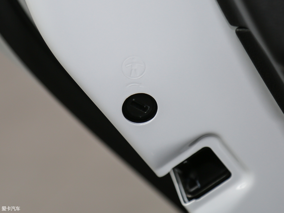 2018?yun)WA3 30 Sportback 40 TFSI\(yn)(dng)