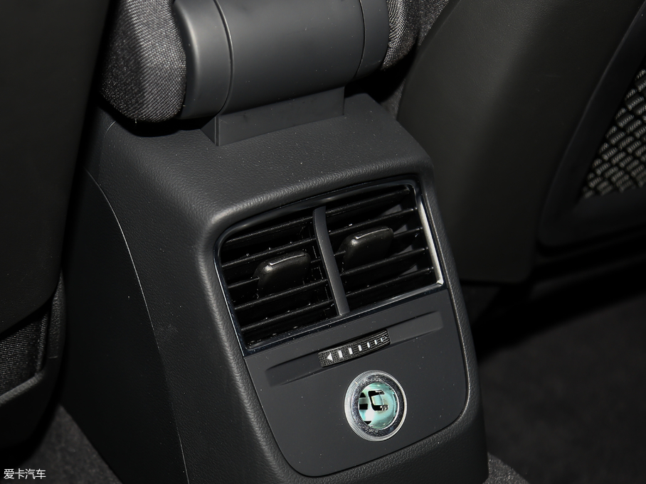 2018?yun)WA3 30 Sportback 40 TFSI\(yn)(dng)