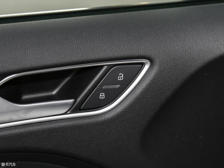 2018WA3 30 Sportback 40 TFSI\(yn)