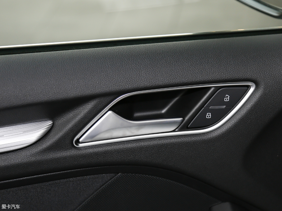 2018WA3 30 Sportback 40 TFSI\