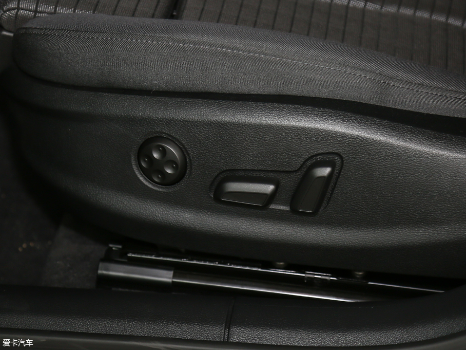 2018WA3 30 Sportback 40 TFSI\