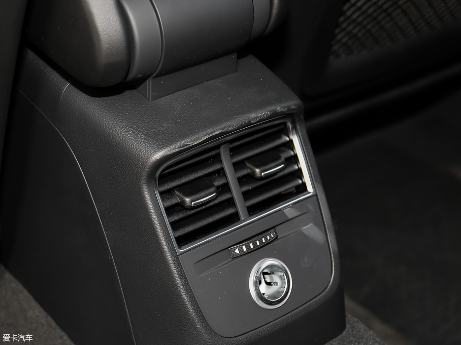 2018WA3 30 Sportback 35 TFSIL