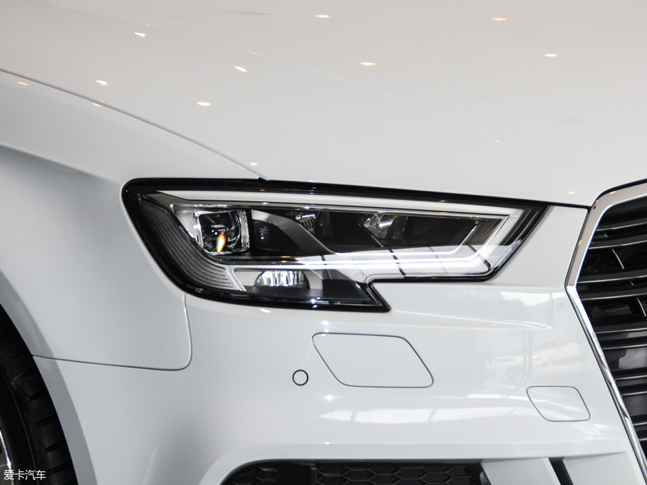 2018WA3 30 Sportback 35 TFSI\