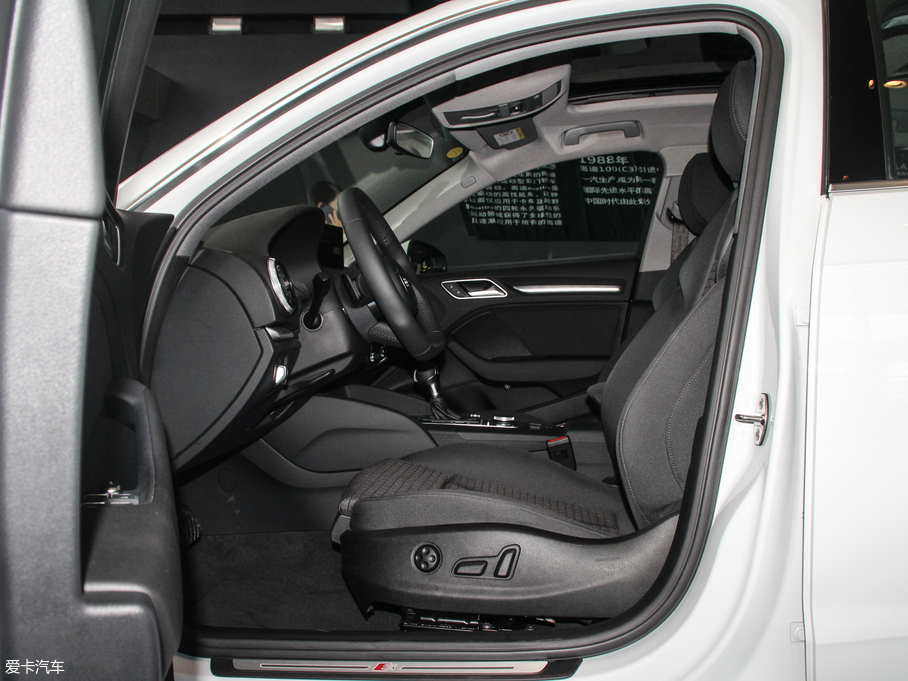 2018��?yu��n)W��A3 30����� Sportback 35 TFSI�\(y��n)��(d��ng)��