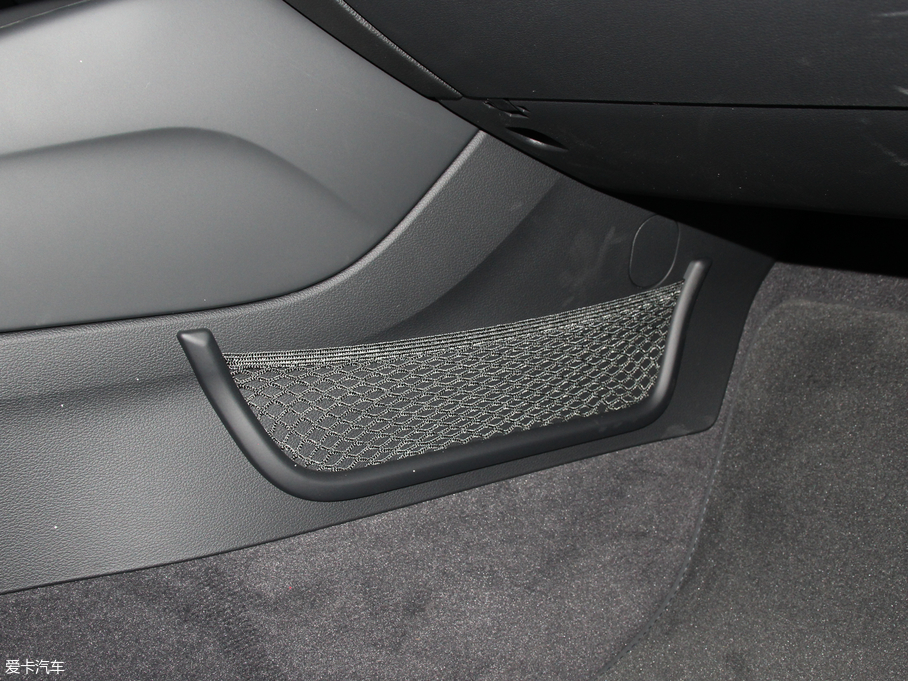 2018��W��A3 30����� Sportback 35 TFSI�\����