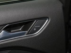 201830 Sportback 35 TFSI\(yn)(dng) g