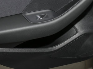 201830 Sportback 35 TFSI\(yn)(dng) g