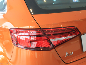 201830 Sportback 35 TFSIr ^