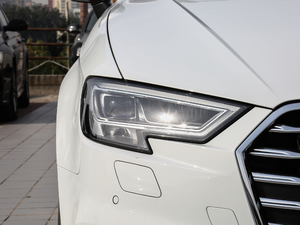 201830 Sportback 40 TFSIL ^