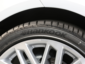 201830 Sportback 40 TFSIL ݆̥Ʒ